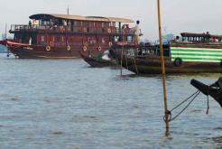 Cai Be Floating Market Mekong Delta Tour 2 Days
