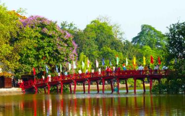 Fascinating Vietnam Tour 12 Days Hanoi, Halong Bay, Hue, Hoi An & Mekong Delta Cultural Journey
