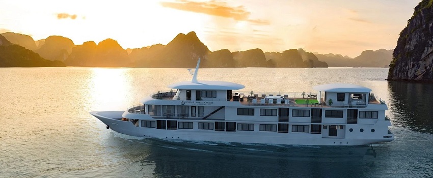 Halong Bay Cruise Day trip (Private Tour) 1 Day