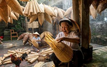 Vietnam Luxury Adventure Travel 12 Days Hanoi, Sapa Trekking, Halong Bay Cruise & Nha Trang Beach Escape