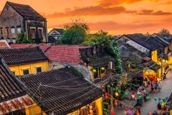 Vietnam Unique Culture Tour 10 Days Luxury Journey from Ho Chi Minh City to Hanoi, Halong Bay, Hue & Hoi An with Authentic Local Experiences