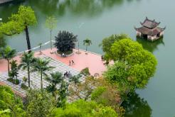 Visit Tay Phuong and Thay pagodas Hanoi tour 1 Day