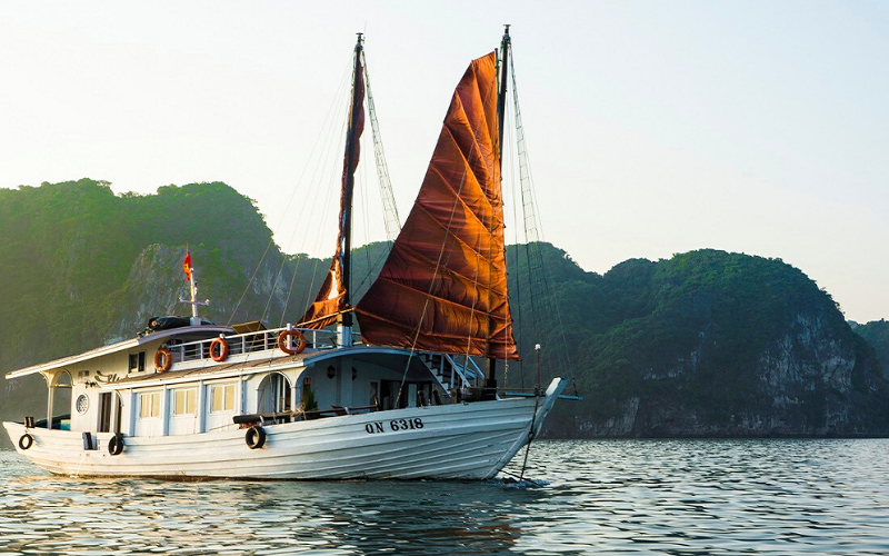 Bhaya Legend Private Cruise