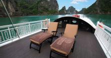 L’Amour Junk Private Cruise Bai Tu Long Bay 3 Days 2 Nights | Boutique Luxury Halong Cruise from Hanoi L’Amour Junk Private Cruise Bai Tu Long Bay 3 Days 2 Nights | Boutique Luxury Halong Cruise from Hanoi